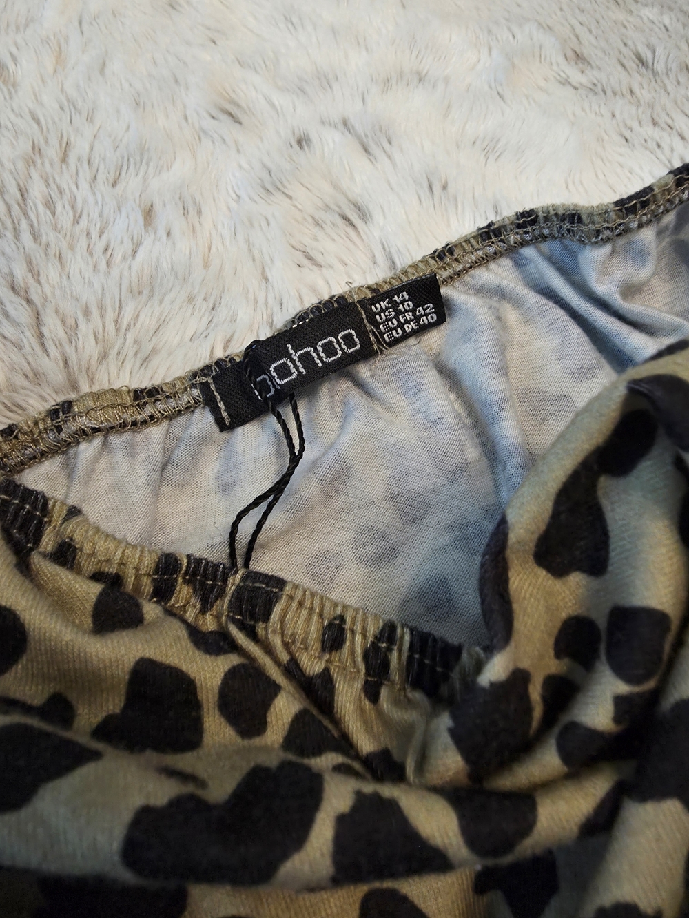Boohoo Leopard Print Strapless Romper in Tan and Black Sz10 Or LARGE - Picture 2 of 3